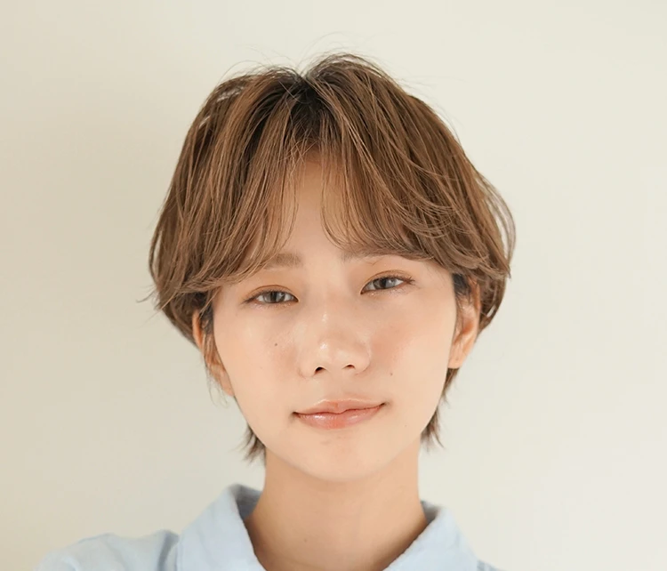 30代ー40代髪型・ショートの正面