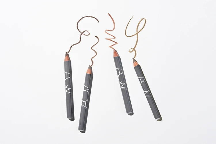 「アクア・アクア」の「オーガニックアイブロー」