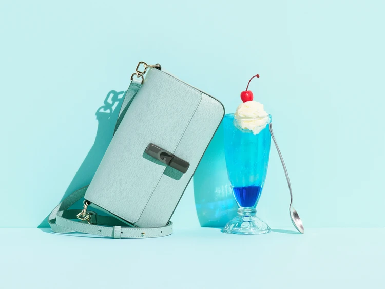 「フルラ イリデ」ソーダ¥49500(H13×W24×D6cm)