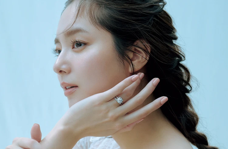 【ハリー・ウィンストンのウエディングリング】心を満たす「キング・オブ・ダイヤモンド」の圧倒的な輝きを