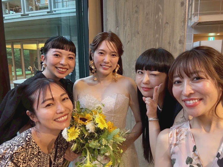 ドレスはレンタル ! 同期バイラーズの結婚式へ_2
