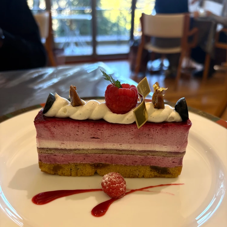 【熱海】美術館内でいただく、鎧塚俊彦氏プロデュースのスイーツ_3