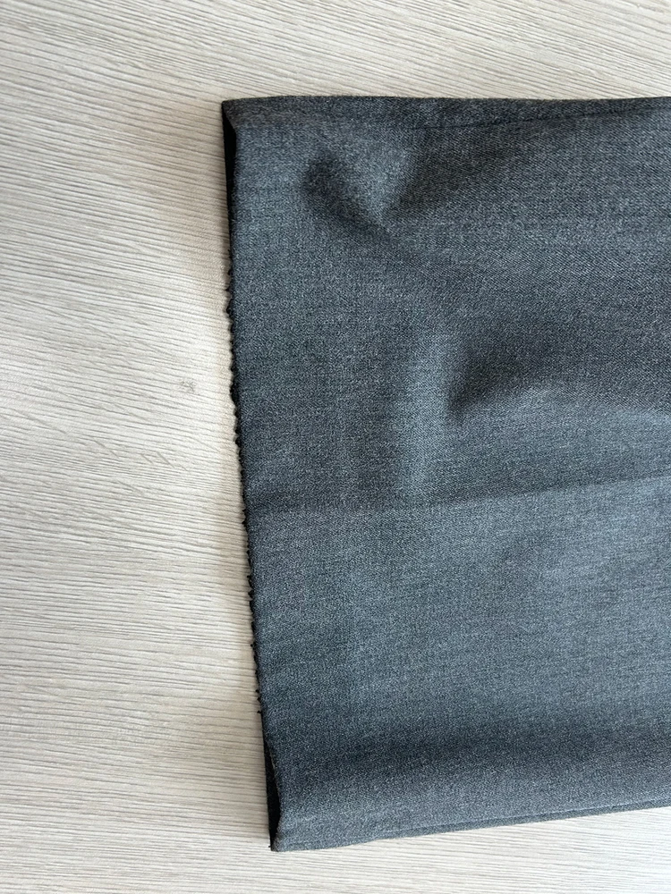 三間さん持参のパンツ写真(右)