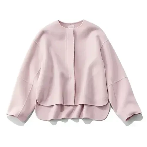 ピンクのうす軽リバーショートコート