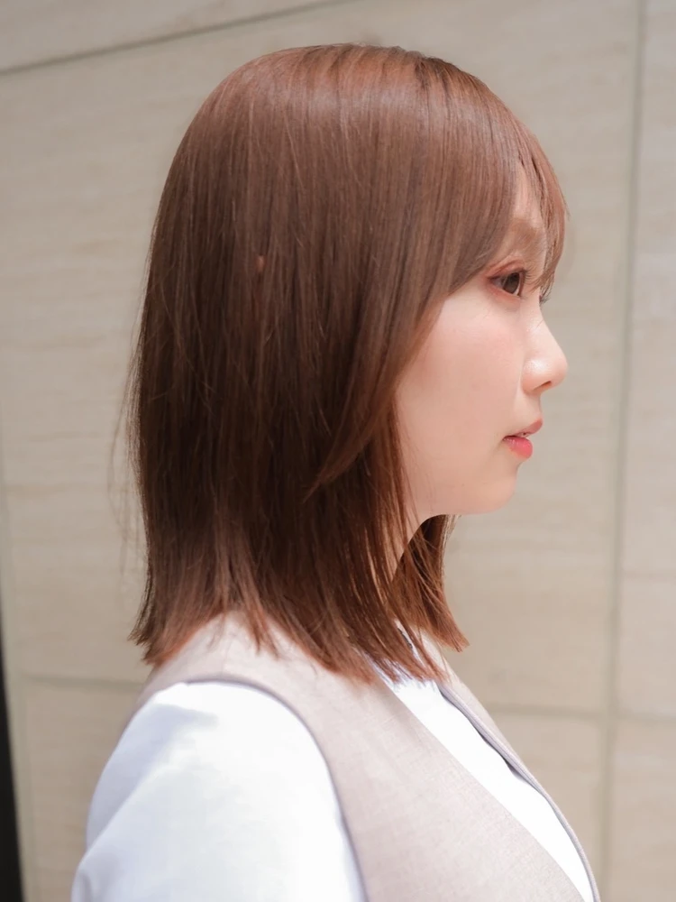 30代 髪型 ミディアムのサイド