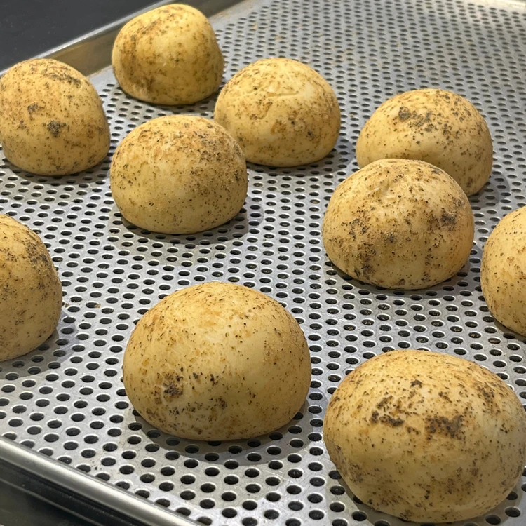 【韓国で大バズリ!】最新トレンドのじゃがいもパン「カムジャパン」に注目♡_3_1