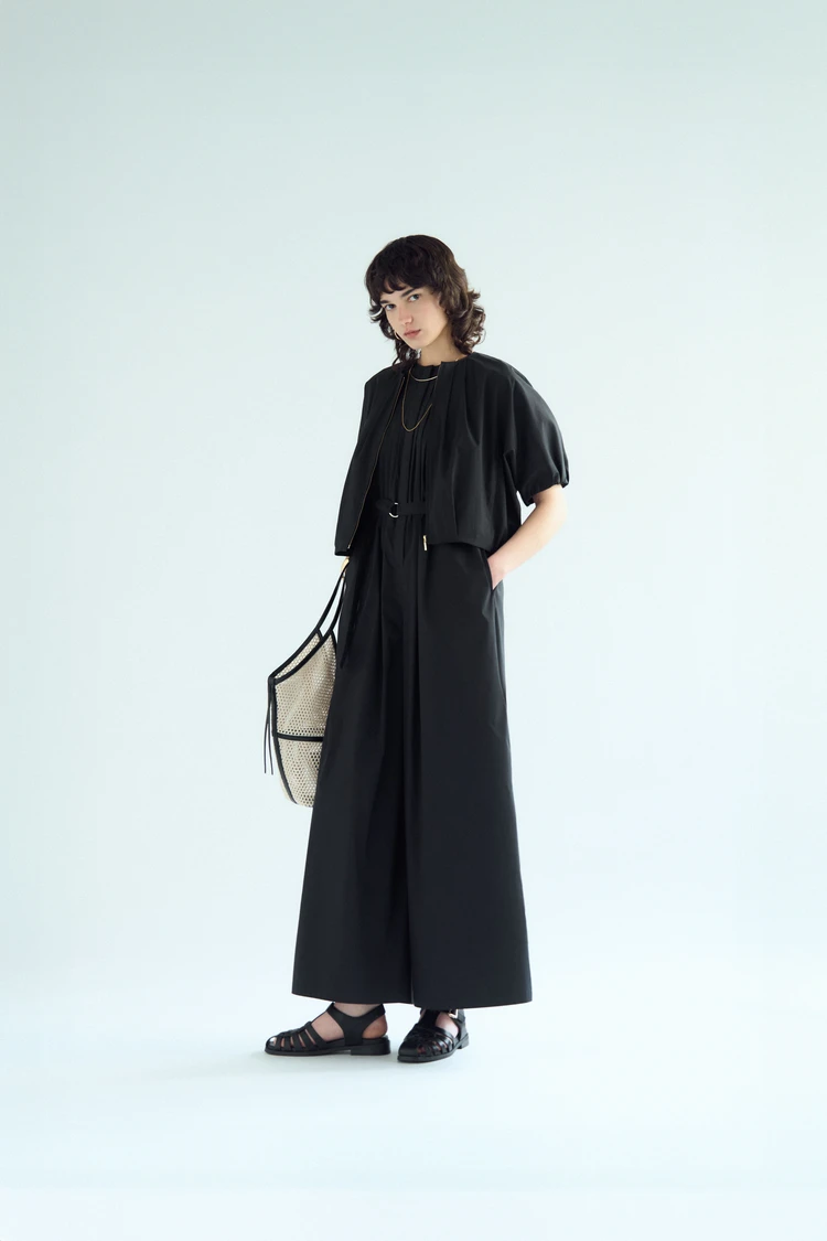 「23区」ストレッチライトタイプライター オールインワン