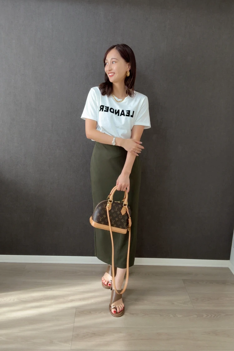 【UNIQLO】2年連続2色買い!骨格ストレート×きれいめ派のヘビロテスカート_2