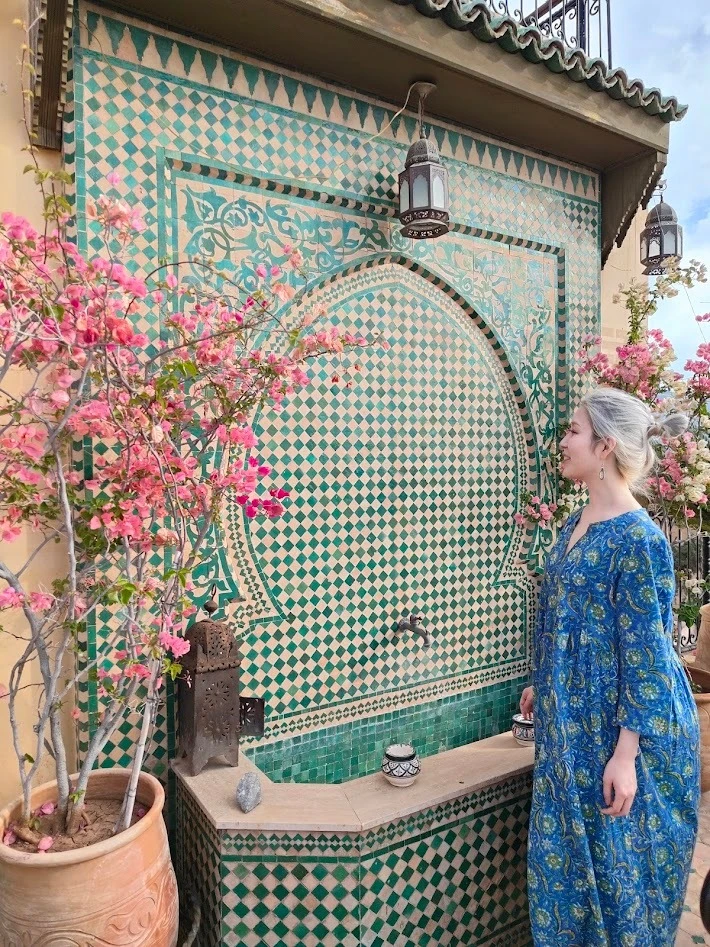 モロッコ旅行　コーディネート　ワンピース