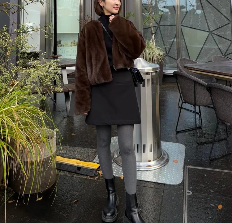 【UNIQLO名品！】ヒートテックニットリブタイツが30代の冬コーデに欠かせない理由_7