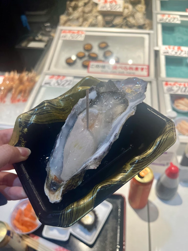【金沢グルメ旅】近江町市場で海鮮を堪能!ひがし茶屋街で楽しむ金沢スイーツ_2