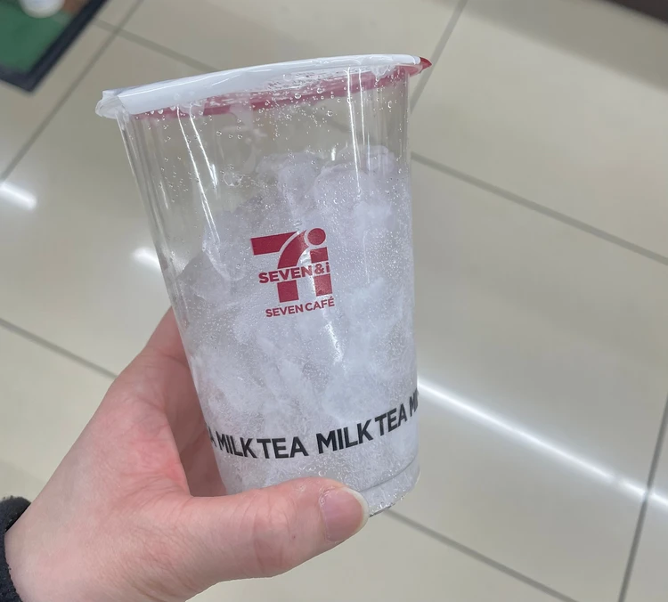 セブンカフェ ティー　ミルクティー Lサイズ