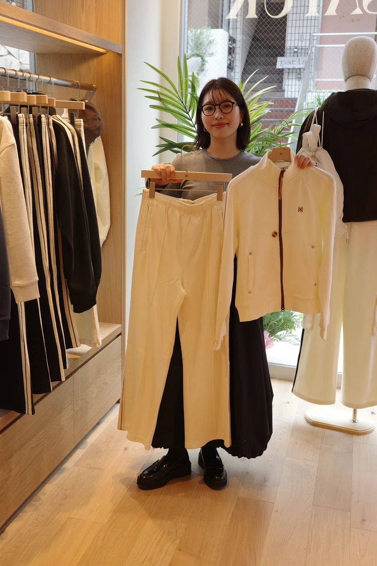 おしゃれセットアップ　韓国セットアップ　韓国ファッションブランド