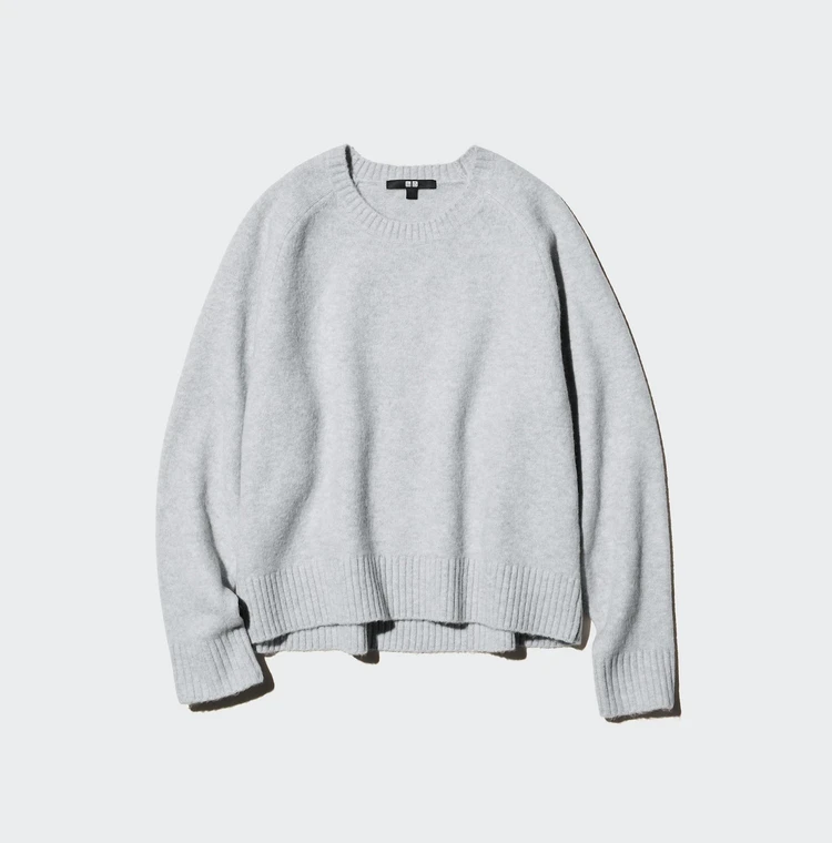 スフレヤーンクルーネックセーター￥3990