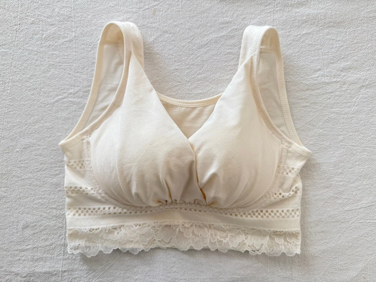 ブラデリスオールインワンブラ 平置き写真