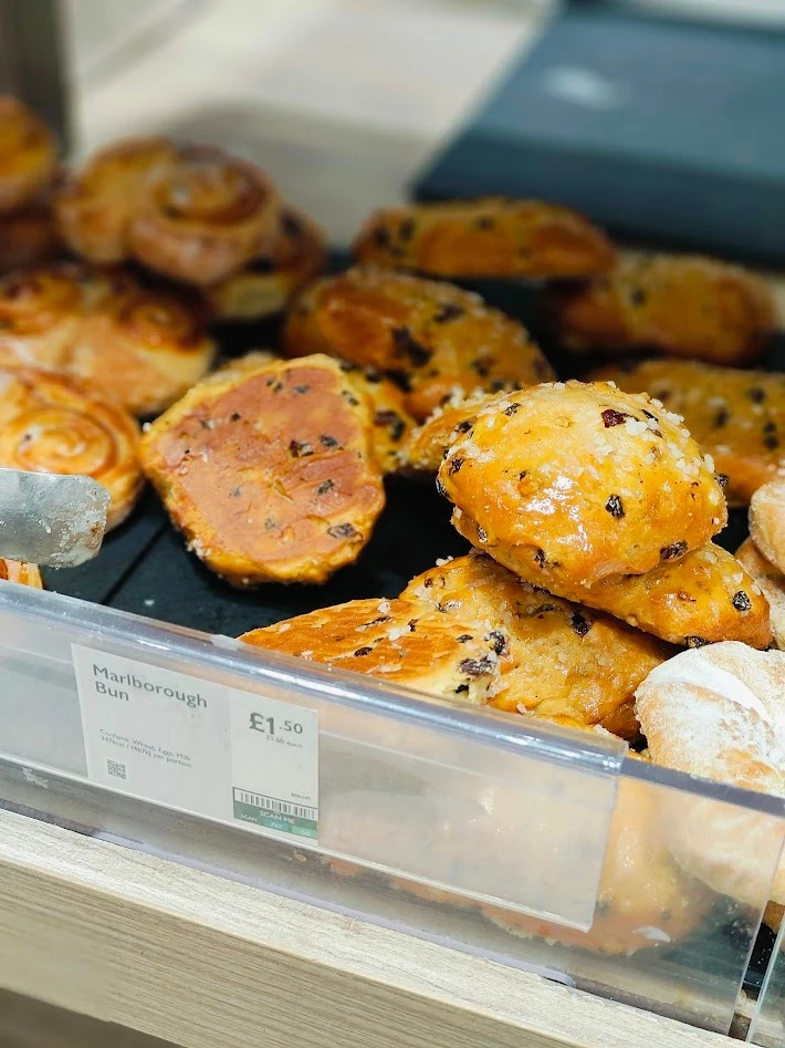 イギリス　バースバン　パン