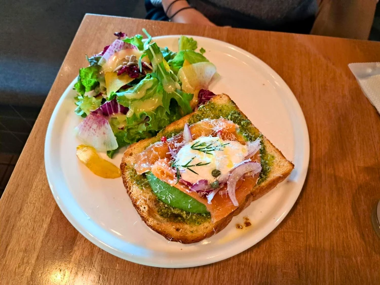 渋谷でモーニング♪生乳→純白フレッシュチーズで始める、ご機嫌の一日_3