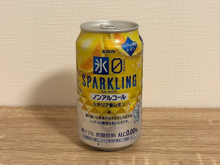 氷零スパークリングの缶パッケージ