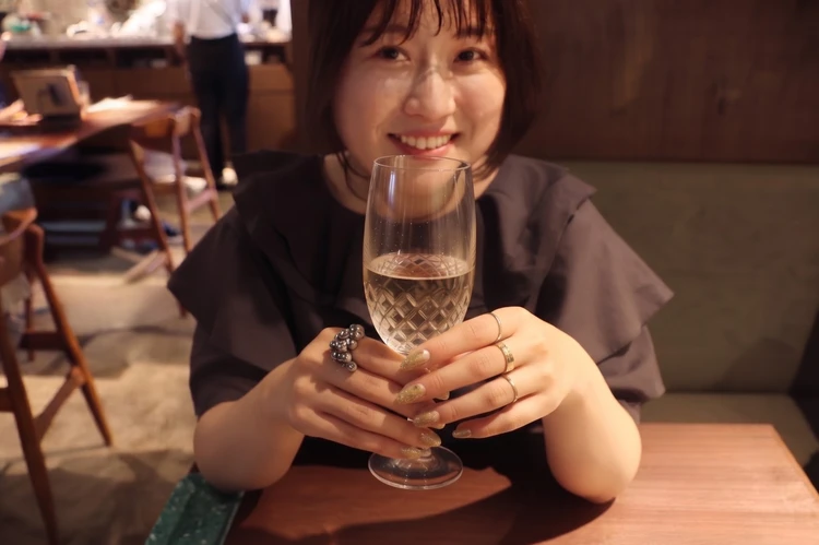 シンプルになる夏に試したい!ゴールド×シルバーアクセのミックス使いで手抜き感→こなれ感_5