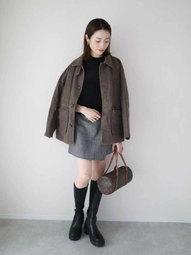 ミースロエ MIESROHE レザー ジャケット アウター 軽 秋 最高気温 17度 19度 寒暖差 襟 コーデ 秋 休日