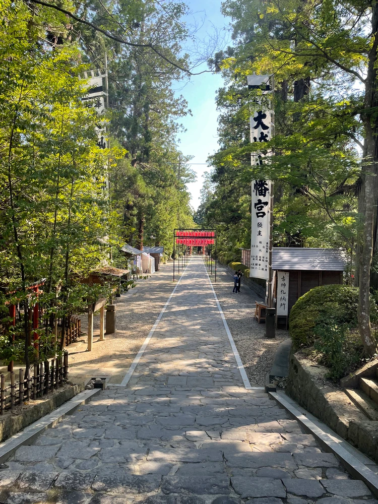 大崎八幡宮境内