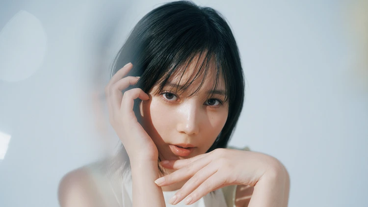 本田翼さんにインタビュー！「20代半ばで沼った」ばっさーとUVケアコスメの深い関係