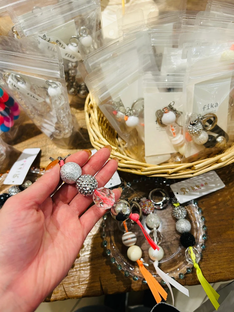 Ribbon hakkaによる期間限定POP UP(fika)