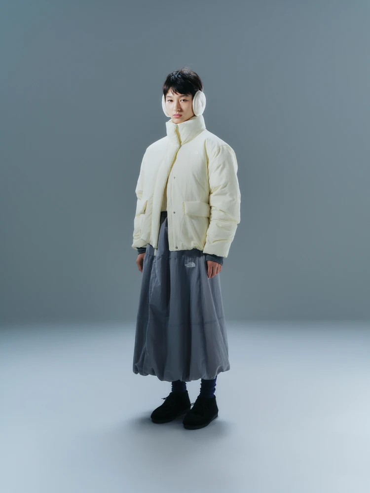 ザ・ノース・フェイス コリアコレクション　アウター　ロングスカートコーデ