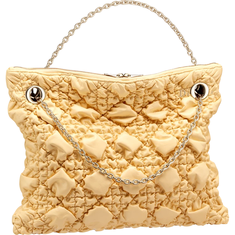 「ディオール クランチー」バッグ ￥680,000　ゴールド