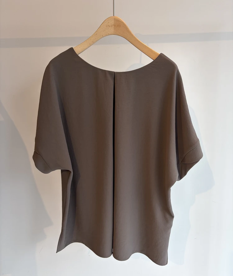 アンタイトル　リラクミスト 前後2WAYブラウス　￥14300