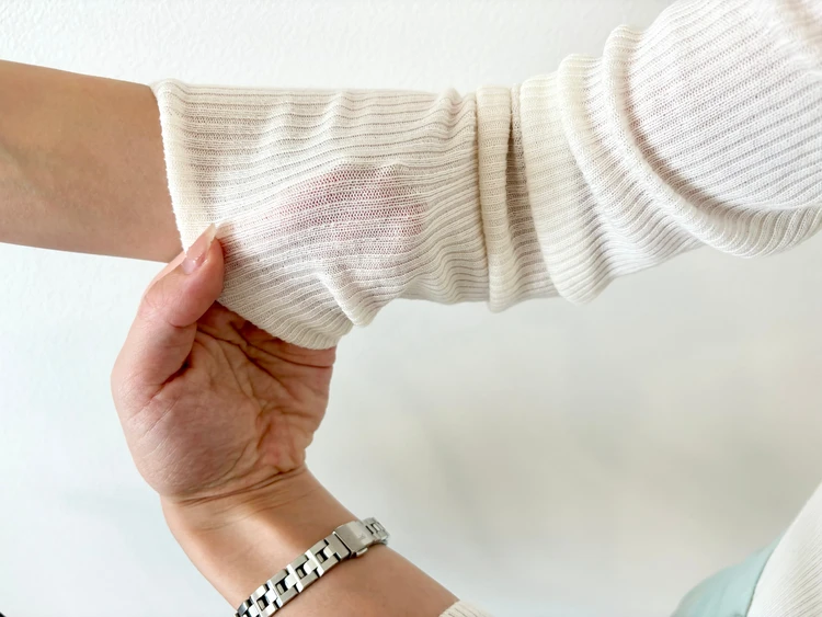 UNIQLO リブタートルネック