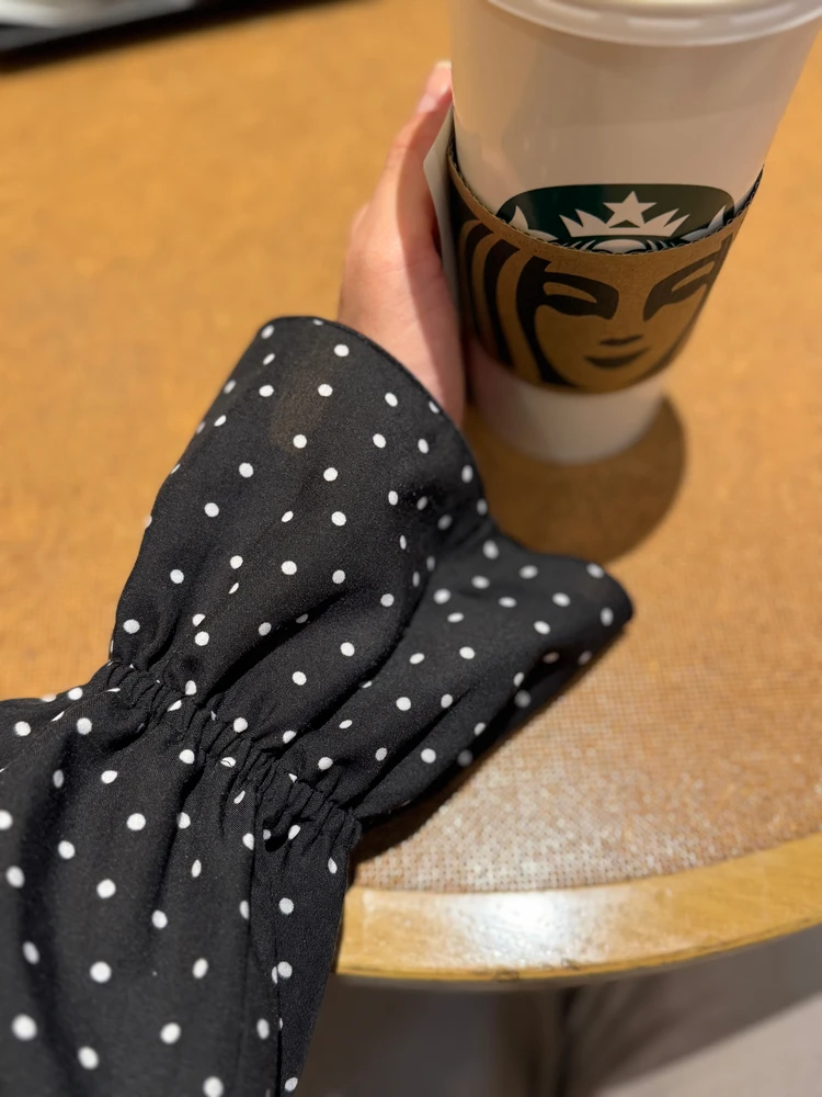 袖もともぽわんとしていて可愛い♡