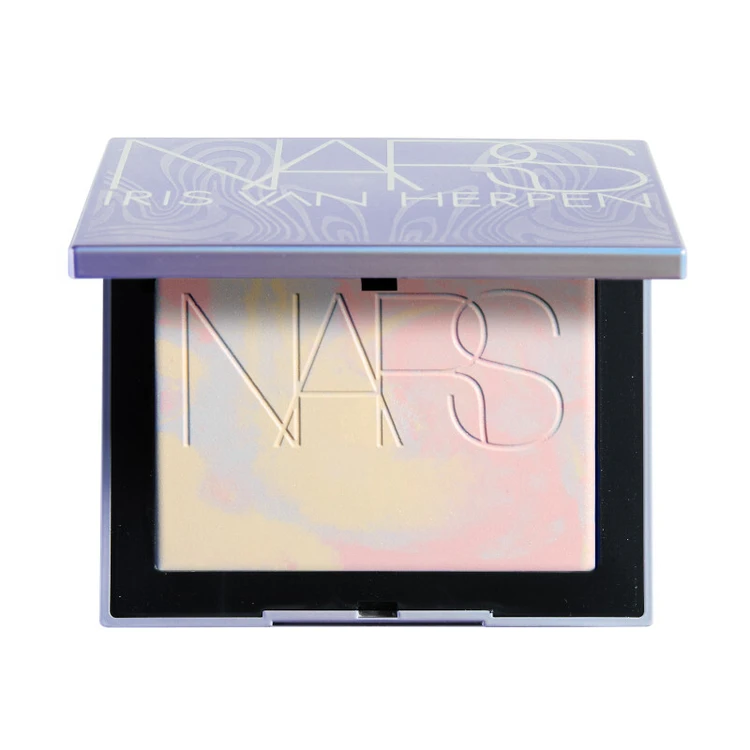 NARS 2025年 ホリデーコレクション クリスマスコフレ 限定コスメ ライトリフレクティング プリズマティックパウダー 限定1色 05082 ¥6380(2025年10月24日限定発売)