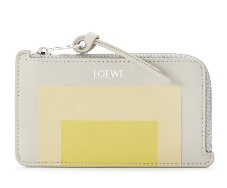 「LOEWE（ロエベ）」の「コインカードホルダー」