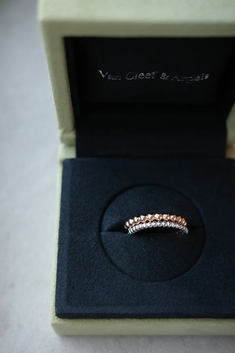 Van Cleef & Arpels ペルレ ゴールドリング