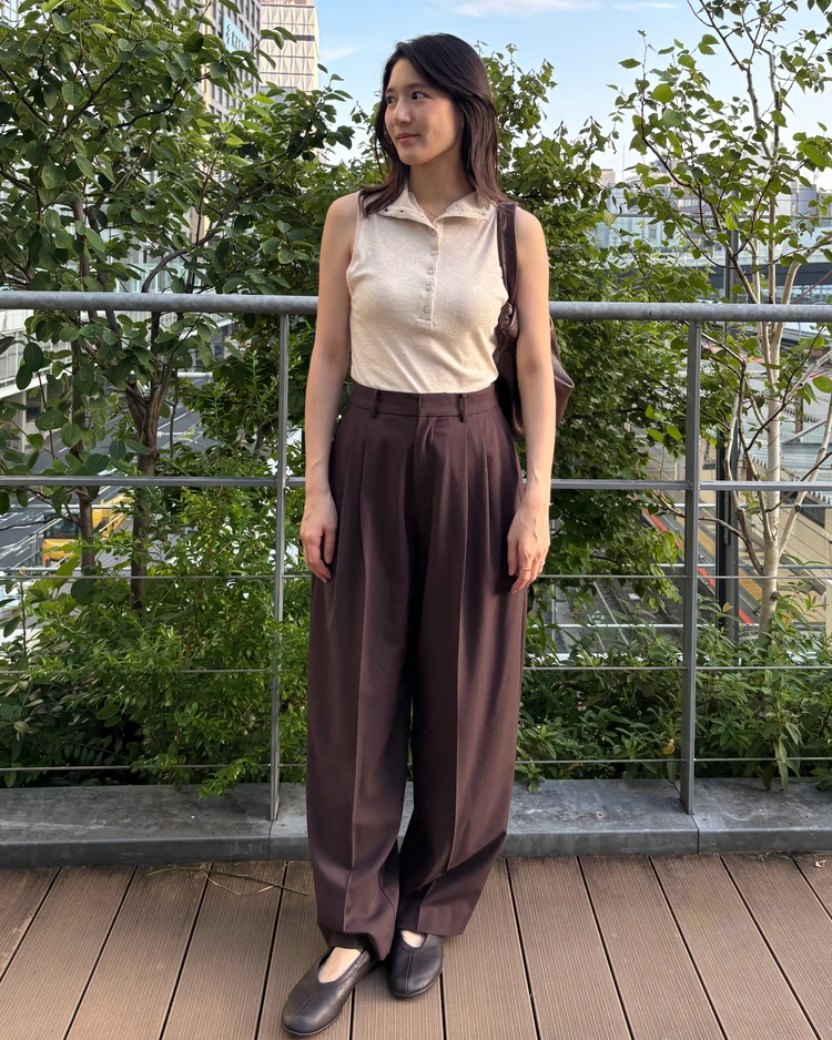 ZARAで見つけた¥2,990のハイネックトップスが、まだ暑い秋にぴったり！_4
