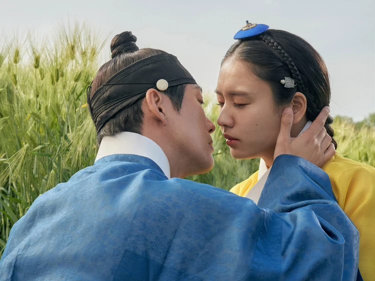 恋人~あの日聞いた花の咲く音~:ジャンヒョン(ナムグン・ミン)とギルチェ(アン・ウンジン)