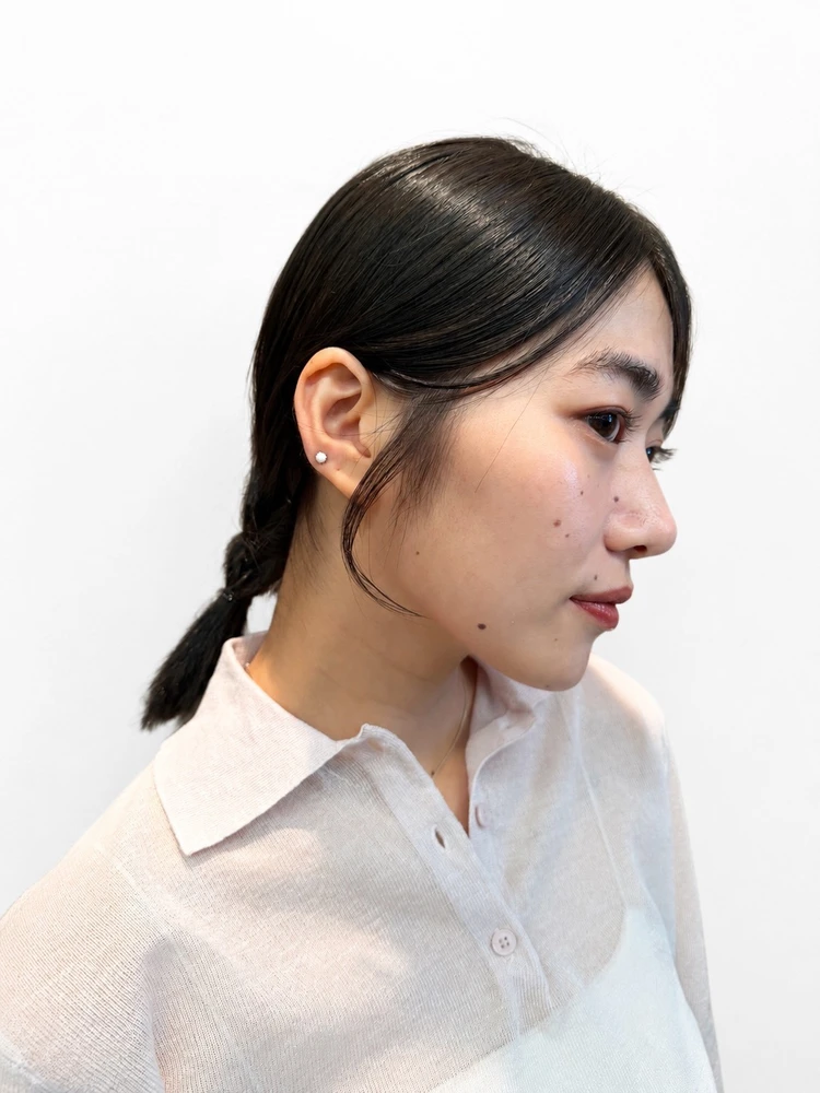 30代髪型・ミディアムのサイド