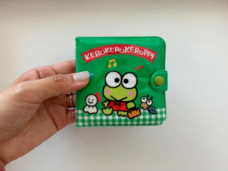 雨の日も安心！サンリオ けろっぴのビニール財布が可愛くて実用的すぎた🐸💚意外な使い方もご紹介！_2_1