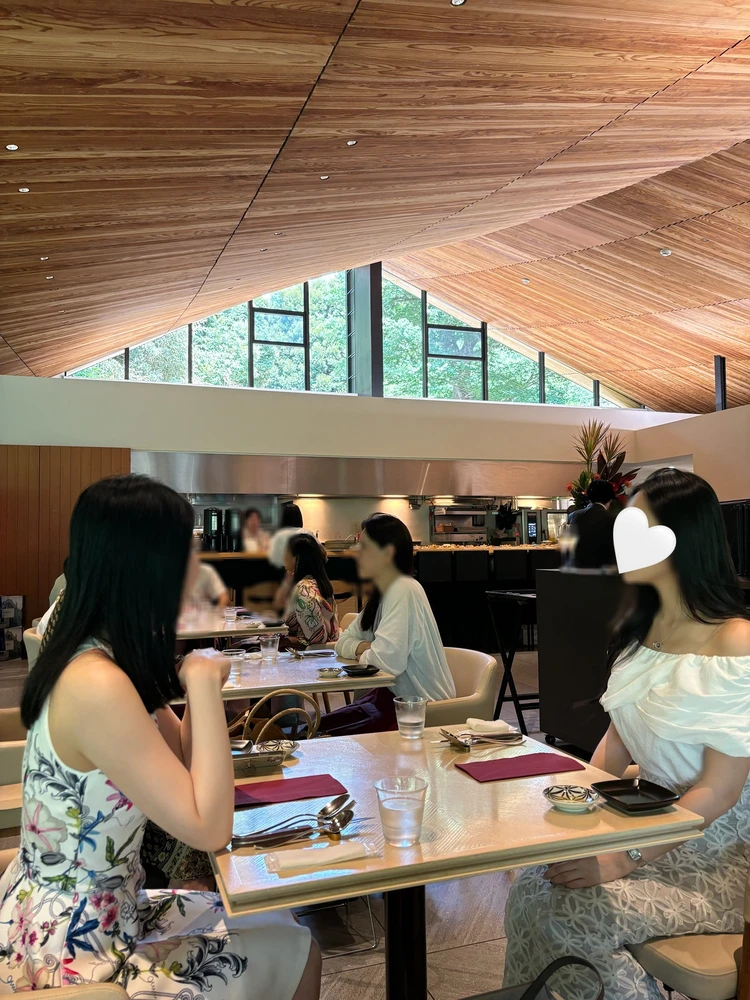 まるで軽井沢!都心の緑あふれるガーデンレストラン【TEIEN Restaurant comodo】_6