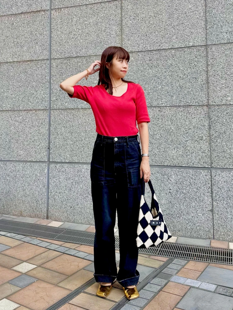 【骨格ウェーブ】いつものコーデに飽きたら赤！失敗しないカラートップス選びのコツ_5