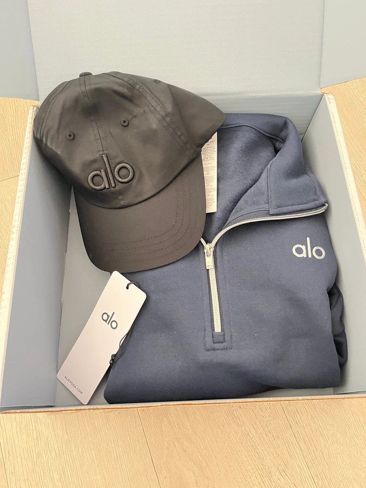 alo yoga購入品【世界的トレンドスポーツウェア】30%オフで買ったもの_1