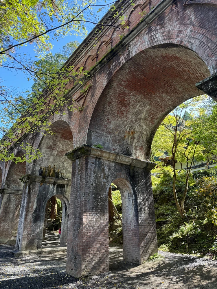南禅寺 水路閣 紅葉 フォトスポット