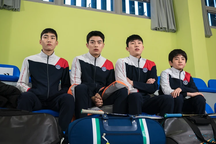 ラケット少年団 バトミントン部の4人ショット