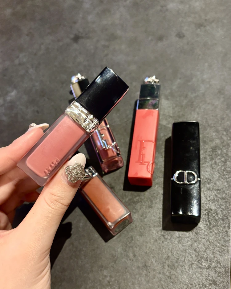 【自己紹介】藤田あかりです｜靴デザイナーが綴る仕事コーデ_4