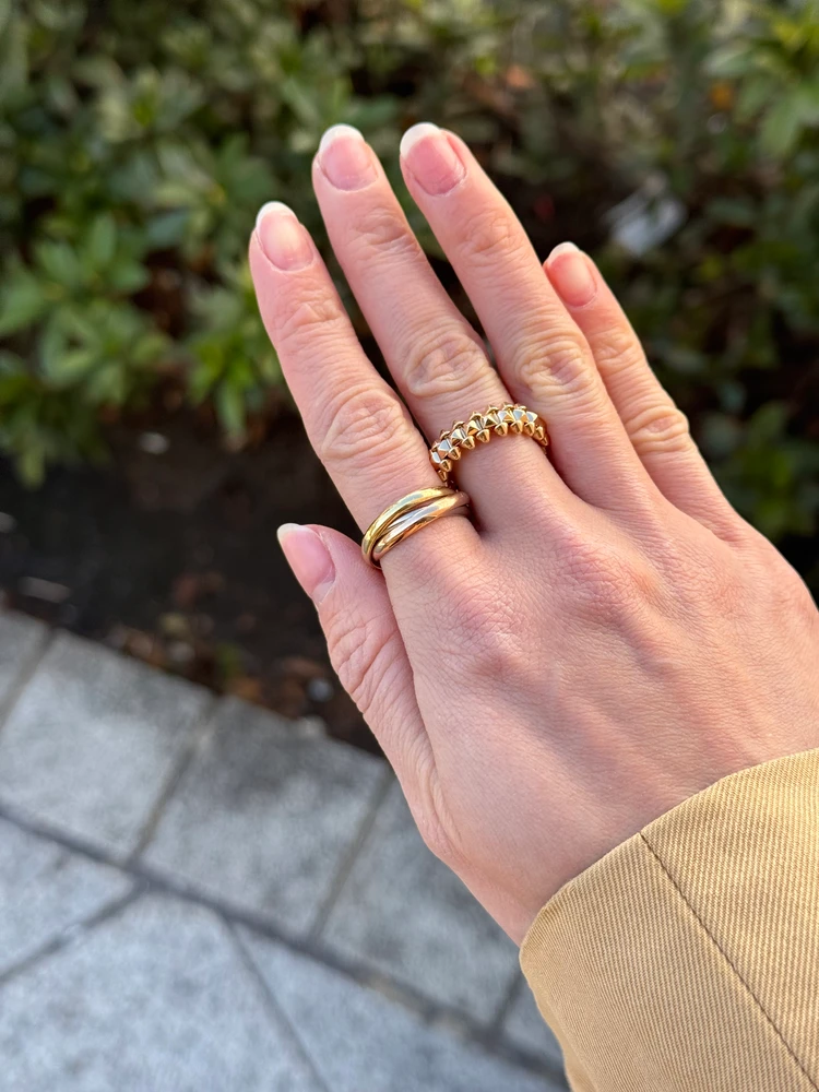 カルティエトリニティリングとカルティエクラッシュの組み合わせ　【Cartier】クラッシュ ドゥ カルティエ リング ピンクゴールド k18リング　K18指輪　k18アクセサリー　ご褒美ジュエリー　一生モノジュエリー　一生物ジュエリー　地金