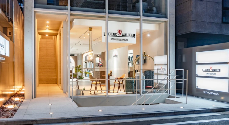 LEGEND WALKER OMOTESANDO Flagship Store　外観.jpg