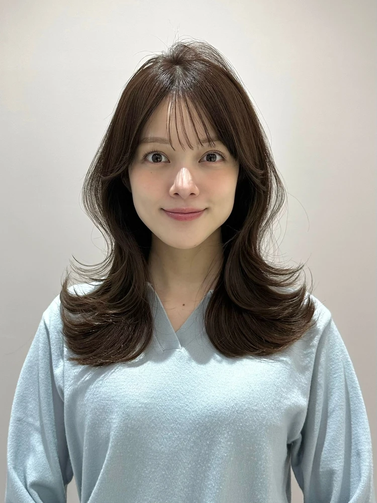 【ロング・30代大人の髪型】面長さん向けヘア・S字くびれカール