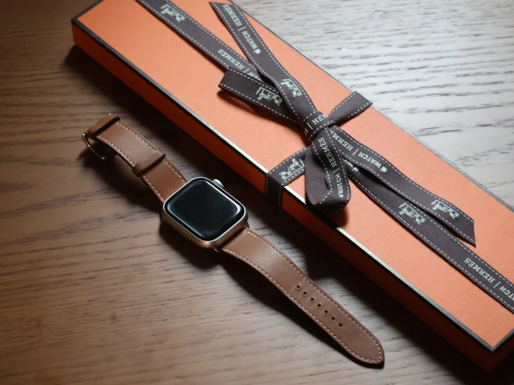 手元を格上げするエルメスのシングルトゥールの魅力_1