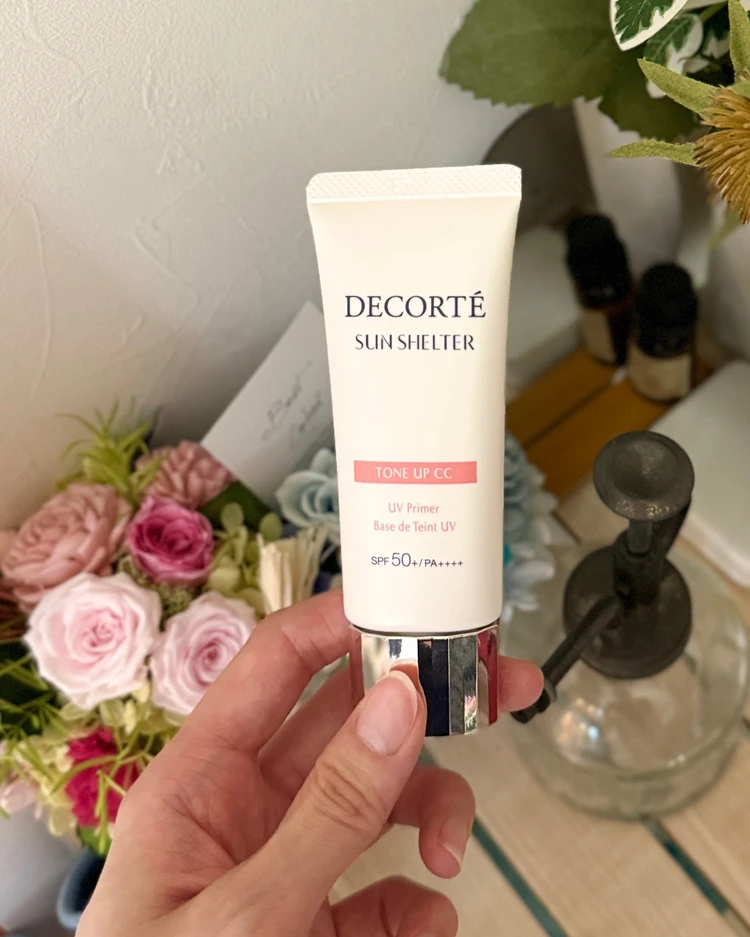 つるんと毛穴レス！カバー力もある最強下地はサンシェルターマルチプロテクショントーンアップCC！_1